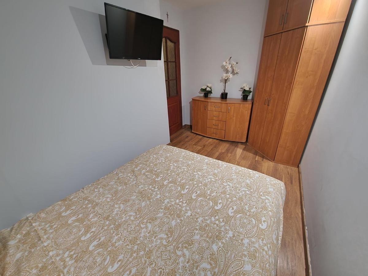 View Apartments And Rooms Varşovia Exterior foto