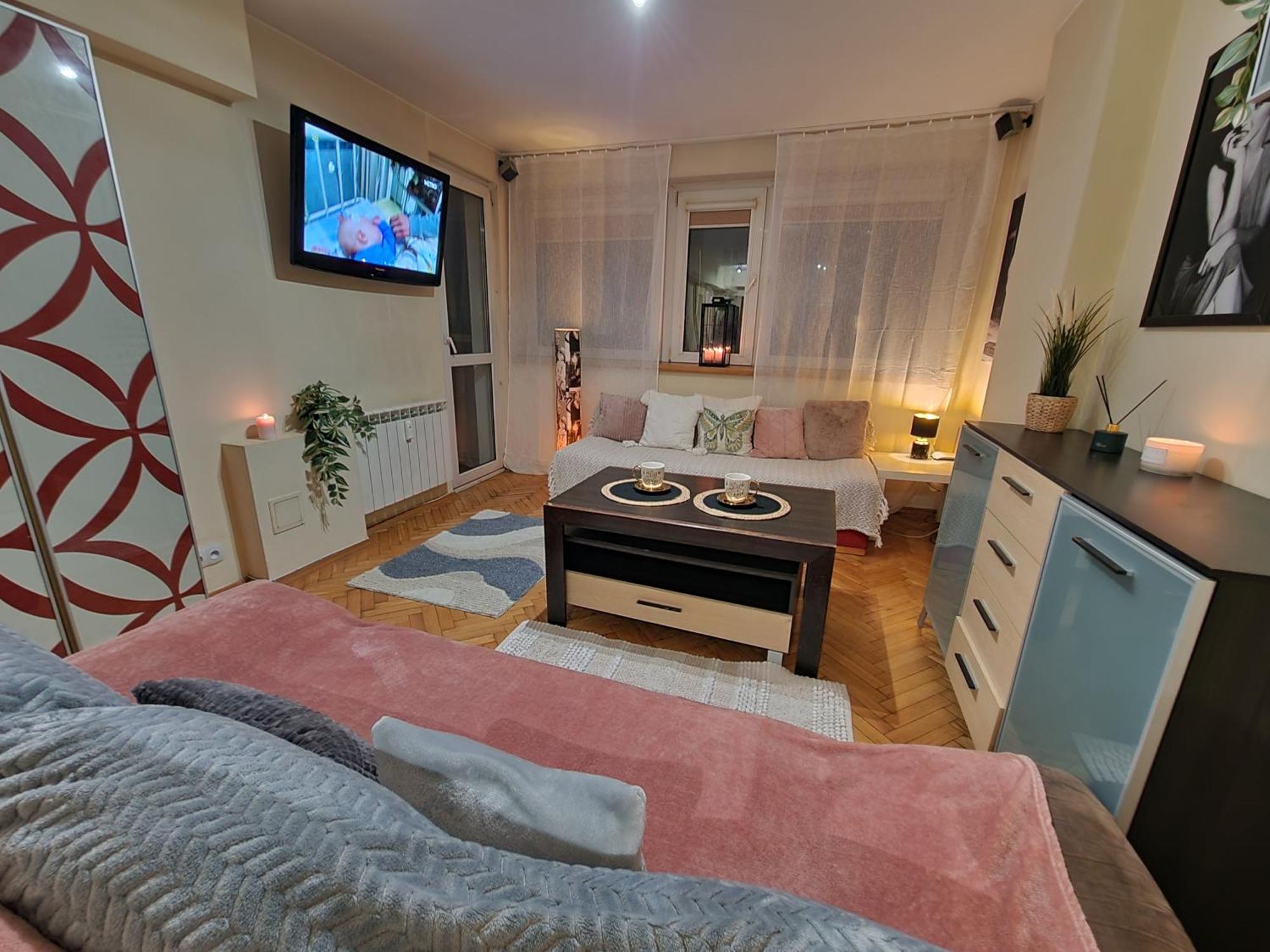 View Apartments And Rooms Varşovia Exterior foto