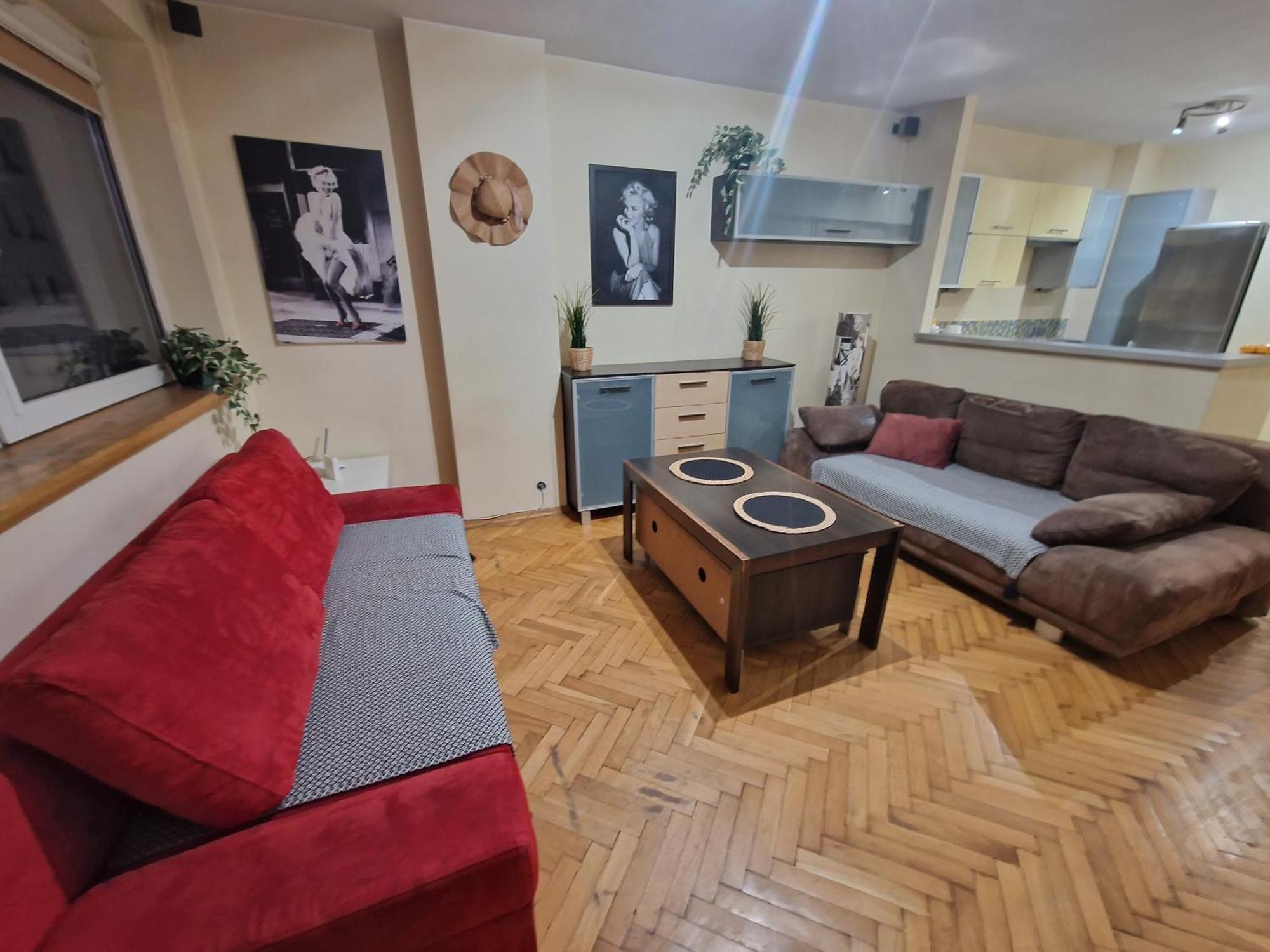 View Apartments And Rooms Varşovia Exterior foto